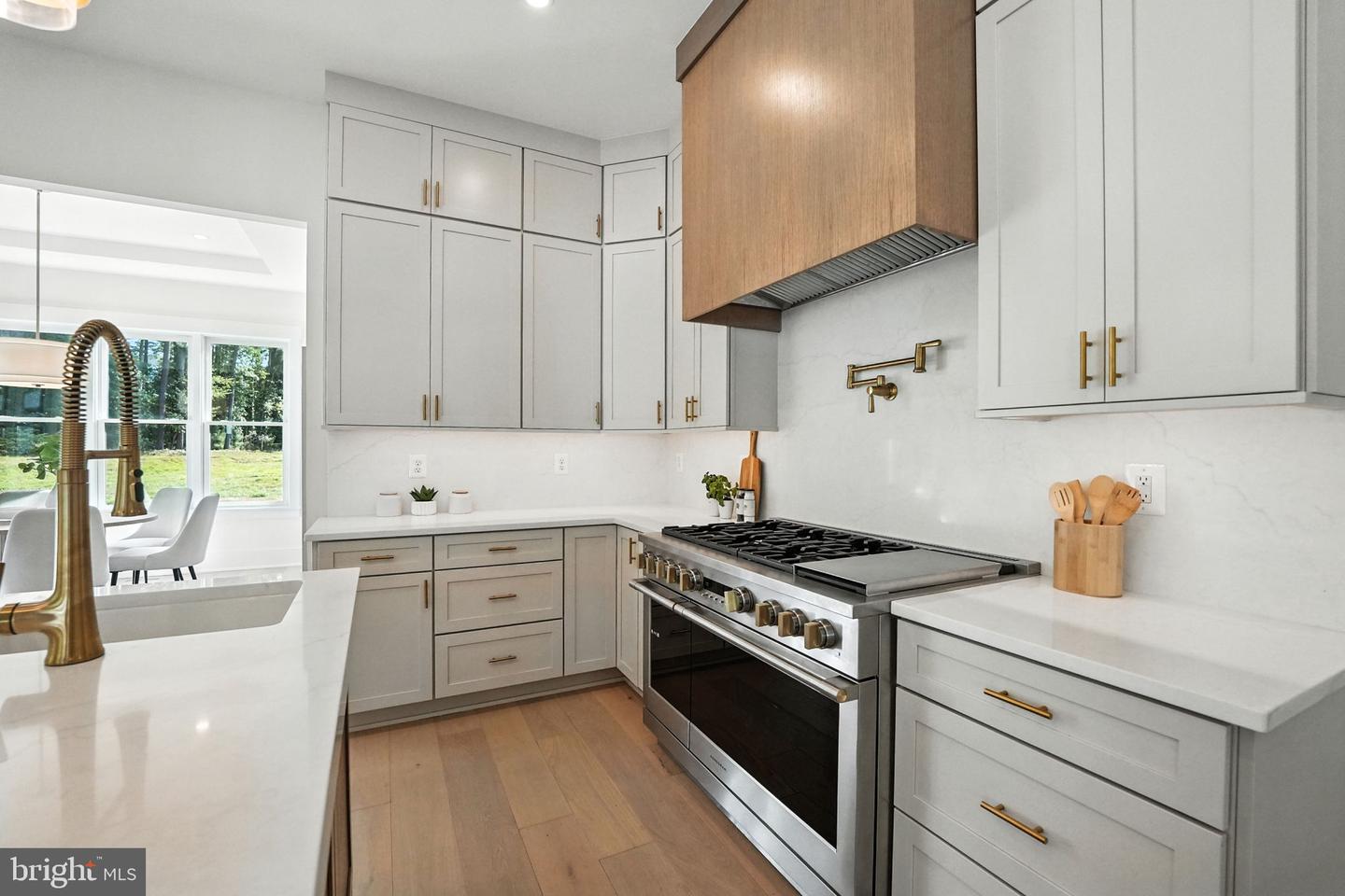 3140 HIGHLAND LN, FAIRFAX, Virginia 22031, 6 Bedrooms Bedrooms, ,6 BathroomsBathrooms,Residential,For sale,3140 HIGHLAND LN,VAFX2264244 MLS # VAFX2264244