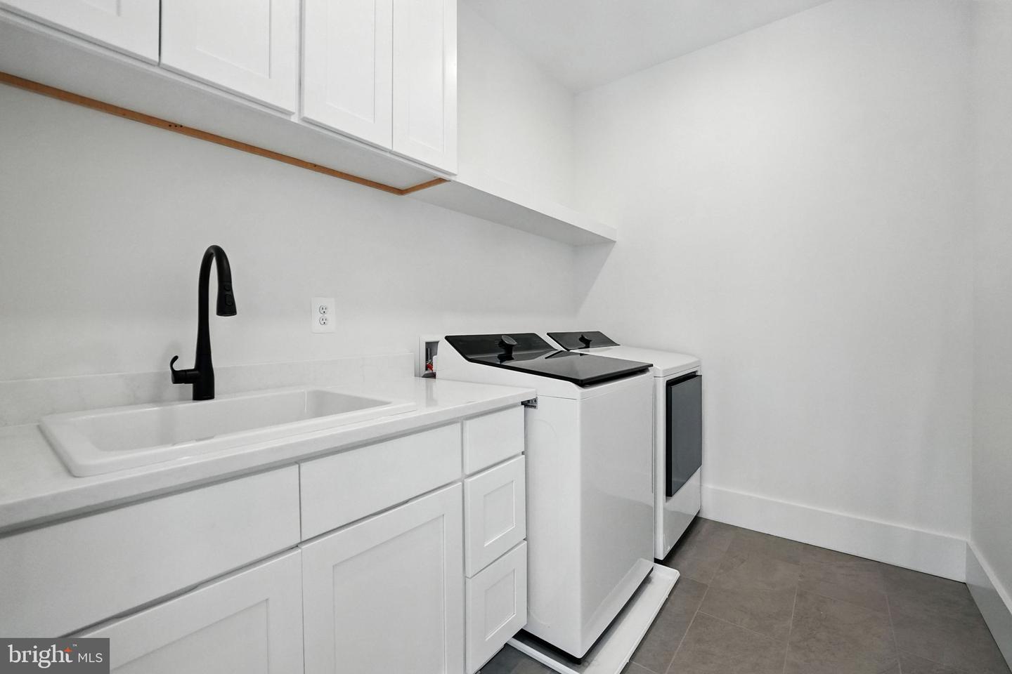 3140 HIGHLAND LN, FAIRFAX, Virginia 22031, 6 Bedrooms Bedrooms, ,6 BathroomsBathrooms,Residential,For sale,3140 HIGHLAND LN,VAFX2264244 MLS # VAFX2264244