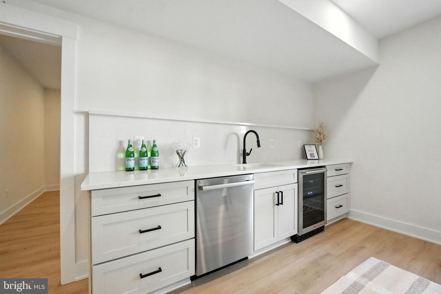 3140 HIGHLAND LN, FAIRFAX, Virginia 22031, 6 Bedrooms Bedrooms, ,6 BathroomsBathrooms,Residential,For sale,3140 HIGHLAND LN,VAFX2264244 MLS # VAFX2264244