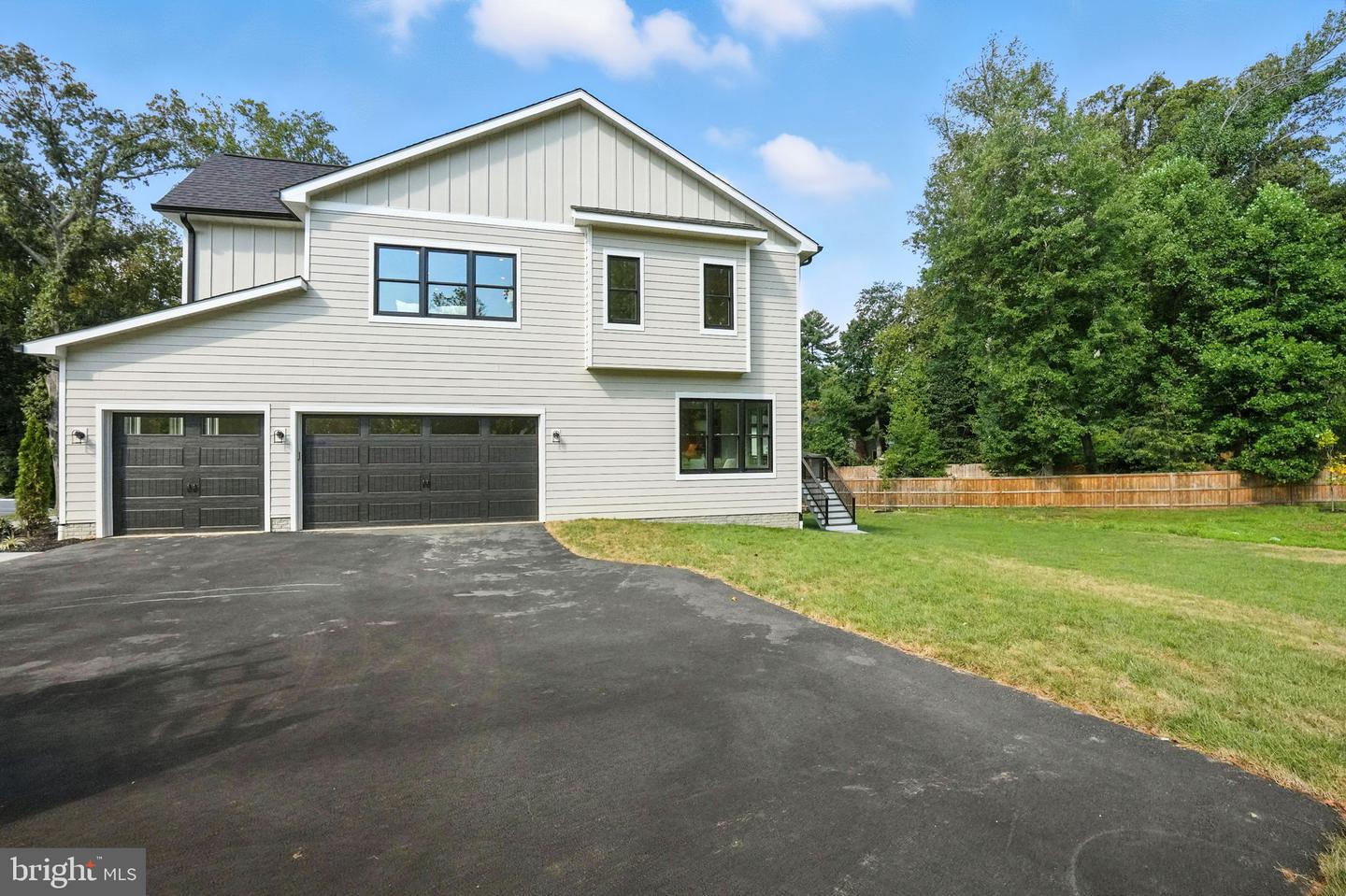 3140 HIGHLAND LN, FAIRFAX, Virginia 22031, 6 Bedrooms Bedrooms, ,6 BathroomsBathrooms,Residential,For sale,3140 HIGHLAND LN,VAFX2264244 MLS # VAFX2264244