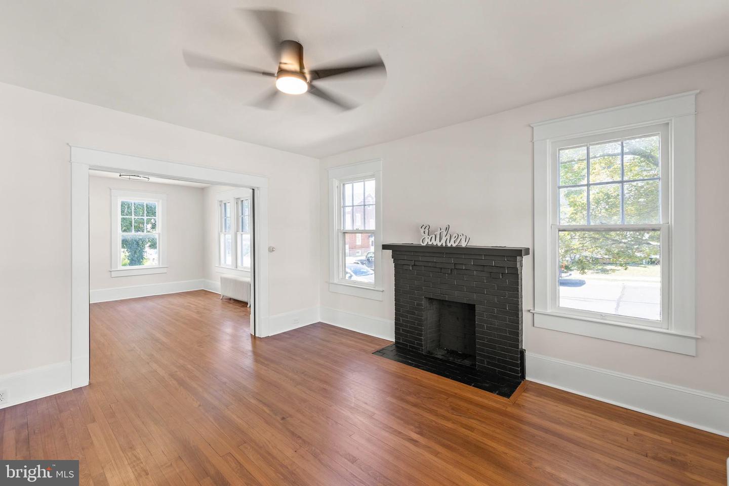 501 NATIONAL AVE, WINCHESTER, Virginia 22601, 4 Bedrooms Bedrooms, ,1 BathroomBathrooms,Residential,For sale,501 NATIONAL AVE,VAWI2008998 MLS # VAWI2008998