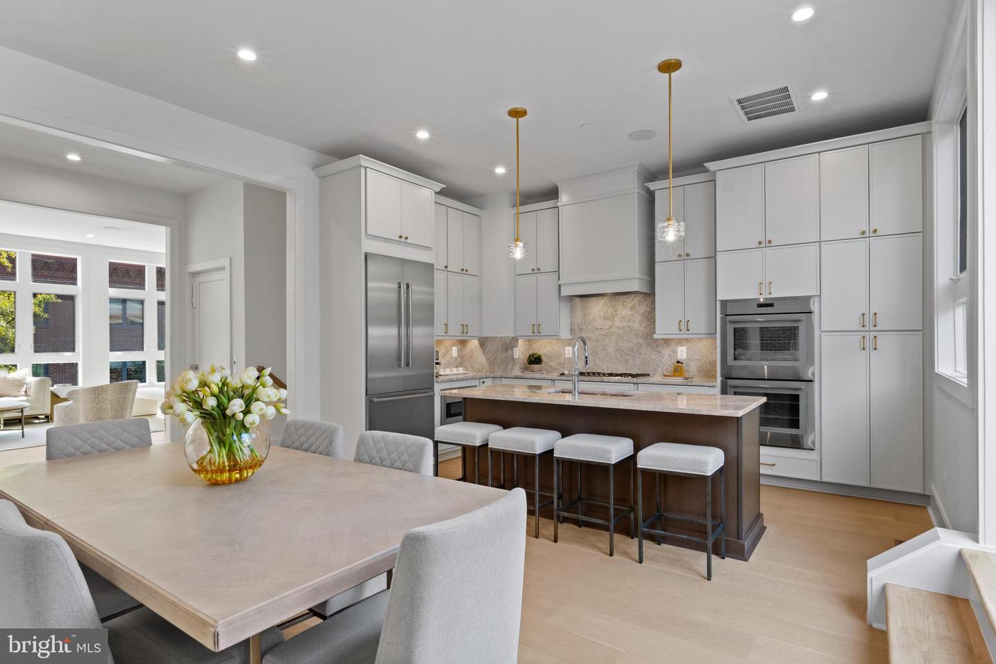 223 S UNION ST, ALEXANDRIA, Virginia 22314, 4 Bedrooms Bedrooms, 16 Rooms Rooms,4 BathroomsBathrooms,Residential,For sale,223 S UNION ST,VAAX2049196 MLS # VAAX2049196