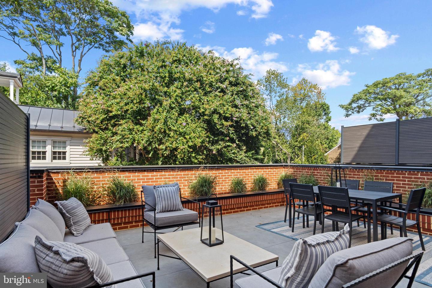 223 S UNION ST, ALEXANDRIA, Virginia 22314, 4 Bedrooms Bedrooms, 16 Rooms Rooms,4 BathroomsBathrooms,Residential,For sale,223 S UNION ST,VAAX2049196 MLS # VAAX2049196