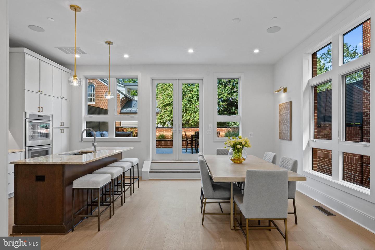 223 S UNION ST, ALEXANDRIA, Virginia 22314, 4 Bedrooms Bedrooms, 16 Rooms Rooms,4 BathroomsBathrooms,Residential,For sale,223 S UNION ST,VAAX2049196 MLS # VAAX2049196