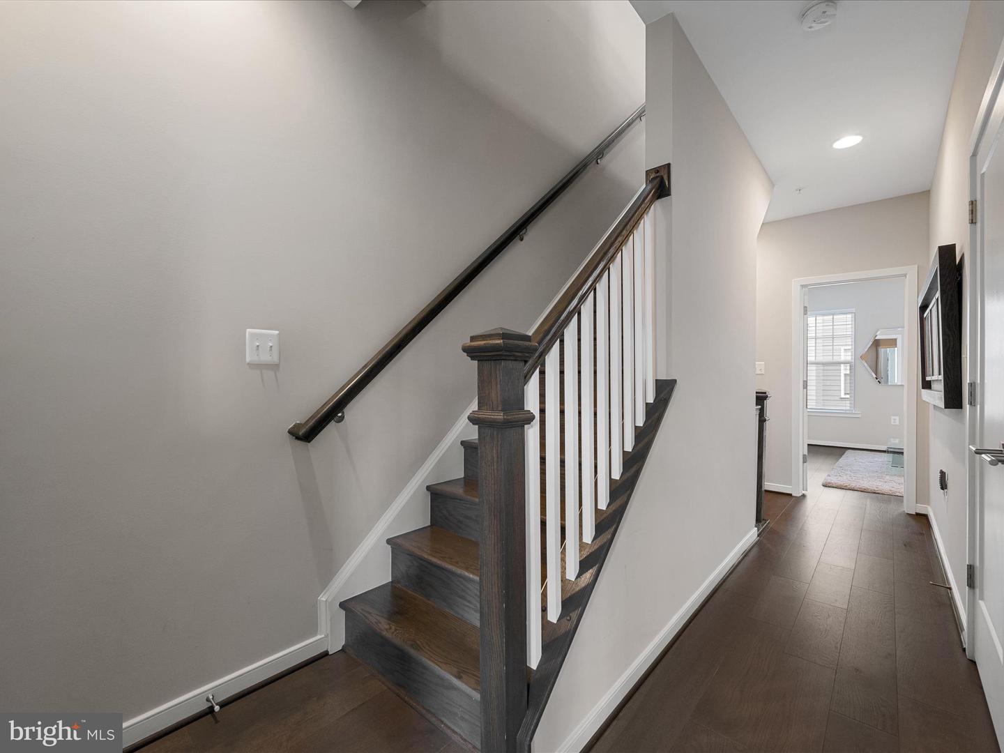 411 BICKSLER SQ SE, LEESBURG, Virginia 20175, 4 Bedrooms Bedrooms, ,3 BathroomsBathrooms,Residential,For sale,411 BICKSLER SQ SE,VALO2105936 MLS # VALO2105936