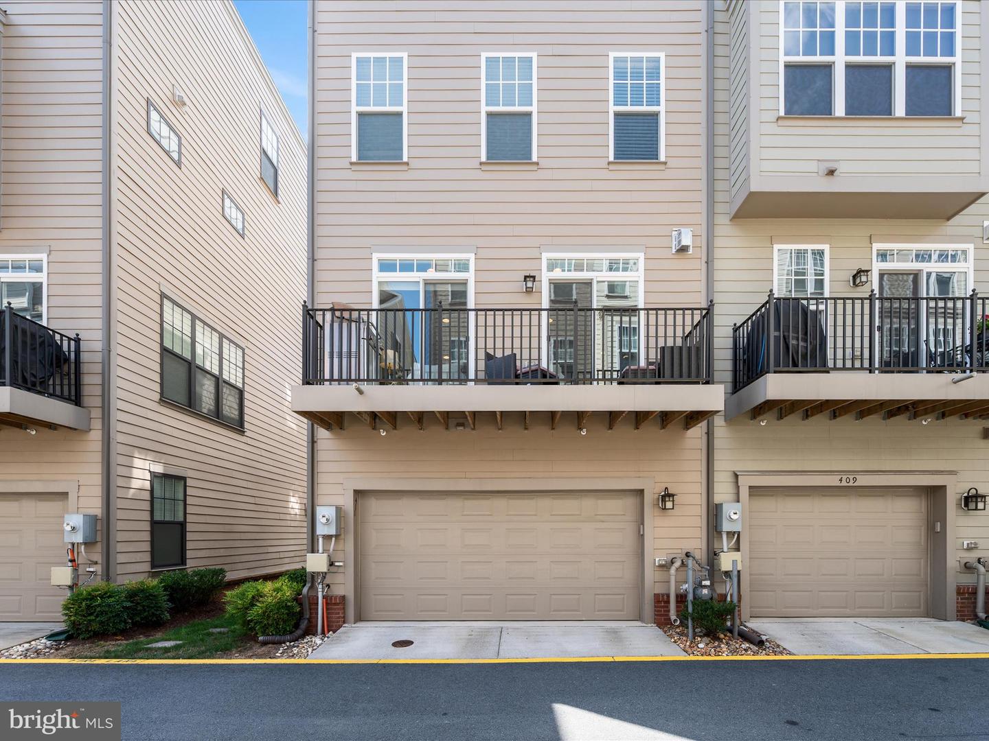 411 BICKSLER SQ SE, LEESBURG, Virginia 20175, 4 Bedrooms Bedrooms, ,3 BathroomsBathrooms,Residential,For sale,411 BICKSLER SQ SE,VALO2105936 MLS # VALO2105936