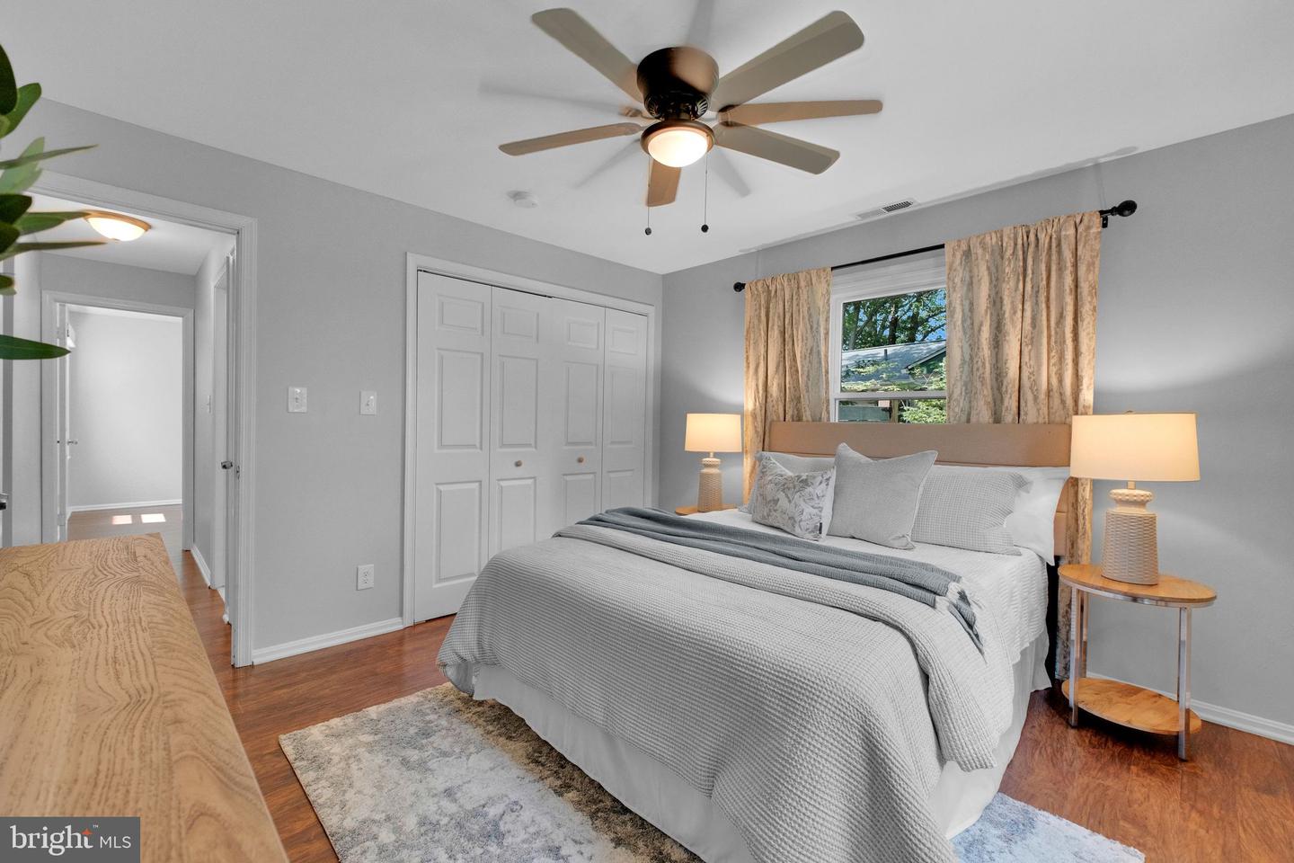 5402 S 12TH ST S, ARLINGTON, Virginia 22204, 5 Bedrooms Bedrooms, ,2 BathroomsBathrooms,Residential,For sale,5402 S 12TH ST S,VAFX2264108 MLS # VAFX2264108