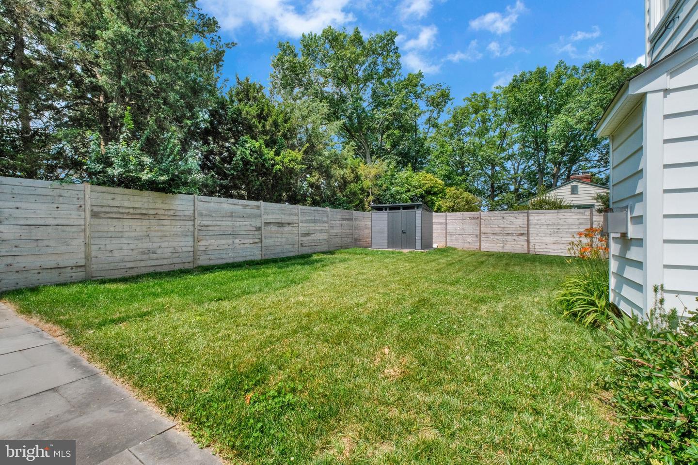 5402 S 12TH ST S, ARLINGTON, Virginia 22204, 5 Bedrooms Bedrooms, ,2 BathroomsBathrooms,Residential,For sale,5402 S 12TH ST S,VAFX2264108 MLS # VAFX2264108