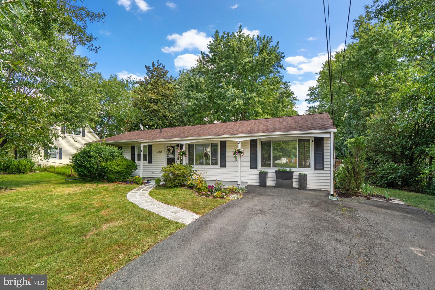 4821 LAWRENCE ST, ALEXANDRIA, Virginia 22309, 4 Bedrooms Bedrooms, ,1 BathroomBathrooms,Residential,For sale,4821 LAWRENCE ST,VAFX2264488 MLS # VAFX2264488