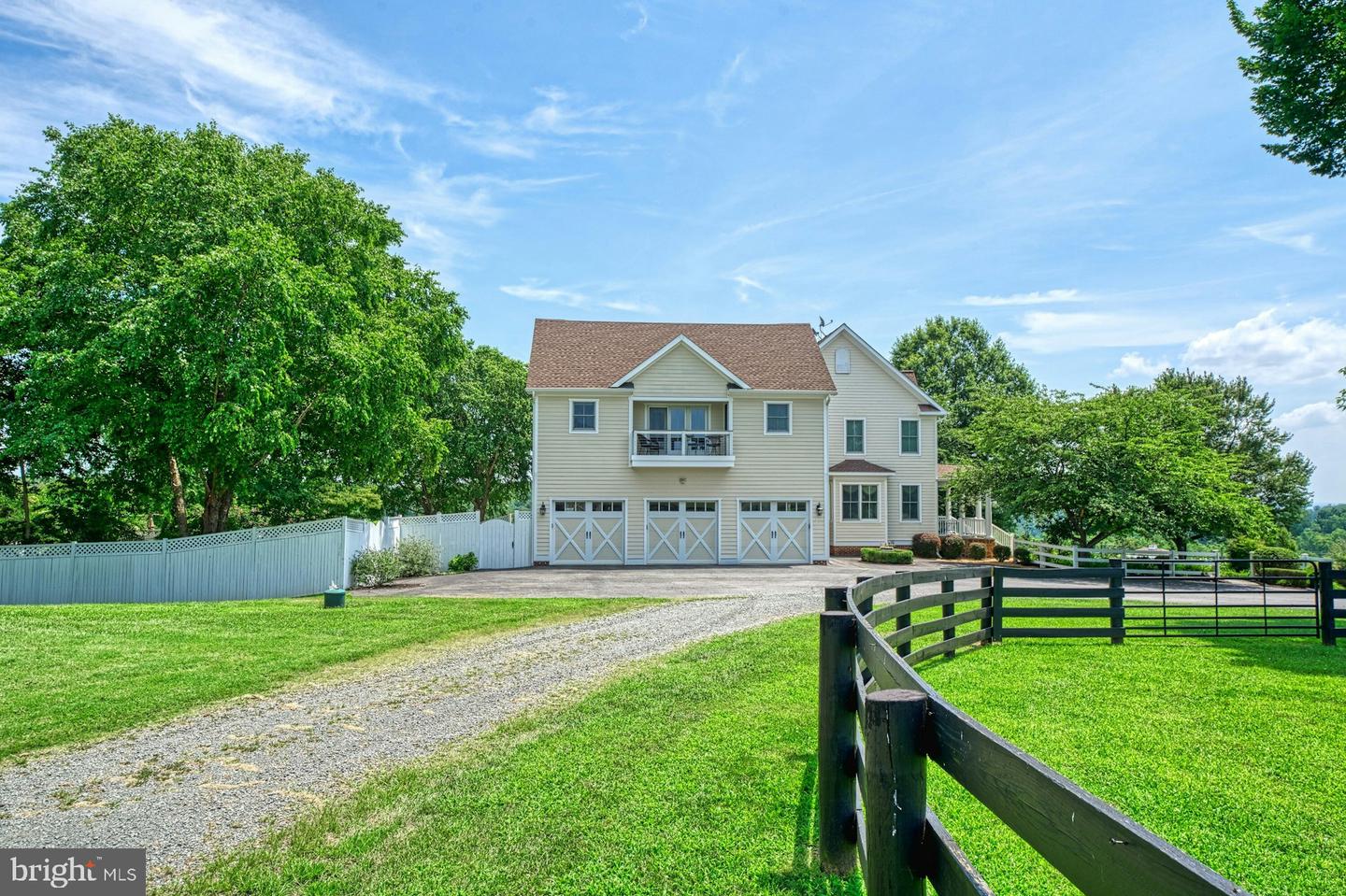 40954 CANTER LN, PAEONIAN SPRINGS, Virginia 20129, 4 Bedrooms Bedrooms, ,6 BathroomsBathrooms,Farm,For sale,40954 CANTER LN,VALO2106338 MLS # VALO2106338