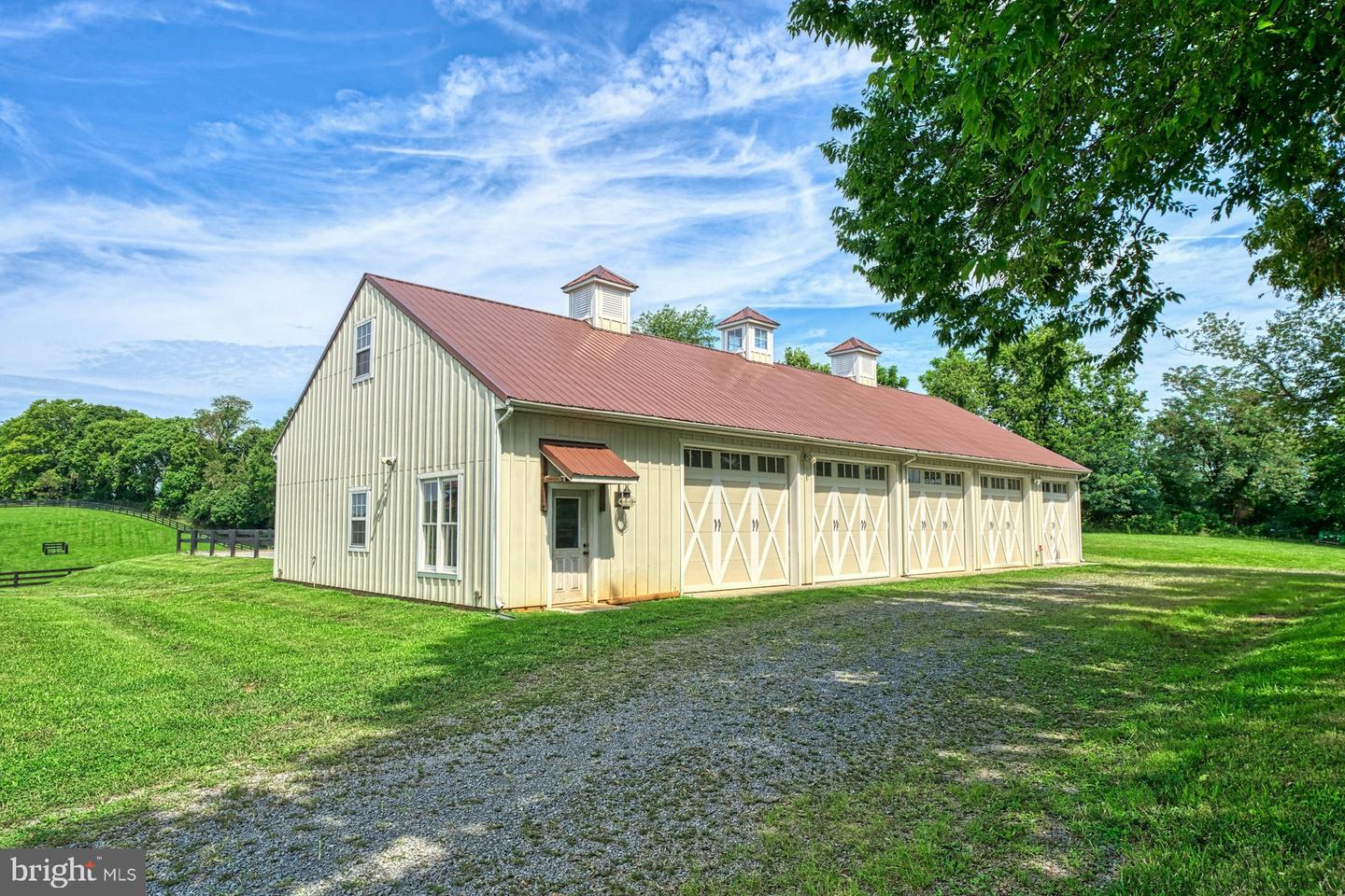 40954 CANTER LN, PAEONIAN SPRINGS, Virginia 20129, 4 Bedrooms Bedrooms, ,6 BathroomsBathrooms,Farm,For sale,40954 CANTER LN,VALO2106338 MLS # VALO2106338