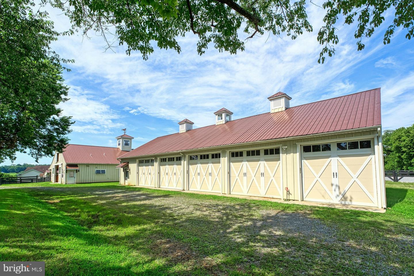 40954 CANTER LN, PAEONIAN SPRINGS, Virginia 20129, 4 Bedrooms Bedrooms, ,6 BathroomsBathrooms,Farm,For sale,40954 CANTER LN,VALO2106338 MLS # VALO2106338