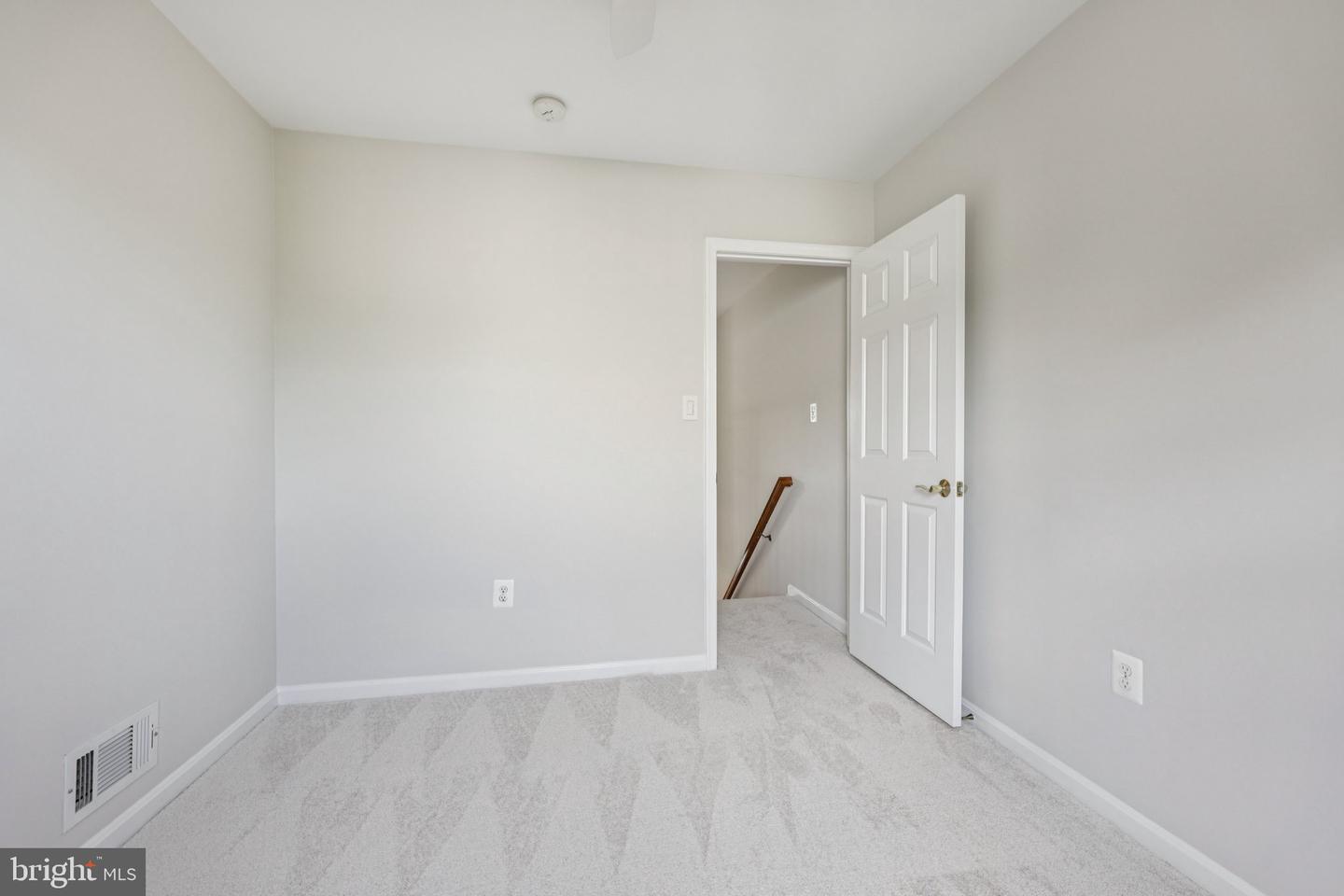 2012 PIERIS CT, VIENNA, Virginia 22182, 3 Bedrooms Bedrooms, ,2 BathroomsBathrooms,Residential,For sale,2012 PIERIS CT,VAFX2264516 MLS # VAFX2264516