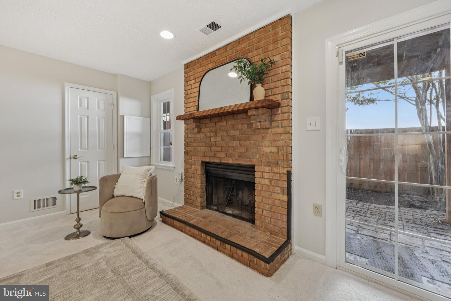 2012 PIERIS CT, VIENNA, Virginia 22182, 3 Bedrooms Bedrooms, ,2 BathroomsBathrooms,Residential,For sale,2012 PIERIS CT,VAFX2264516 MLS # VAFX2264516