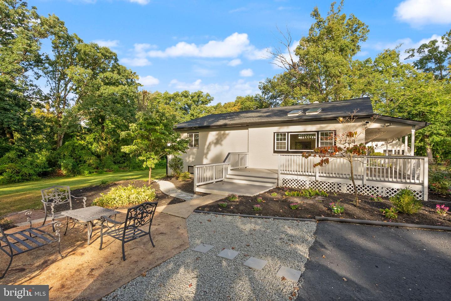 7324 AUBURN ST, ANNANDALE, Virginia 22003, 4 Bedrooms Bedrooms, ,4 BathroomsBathrooms,Residential,For sale,7324 AUBURN ST,VAFX2264546 MLS # VAFX2264546