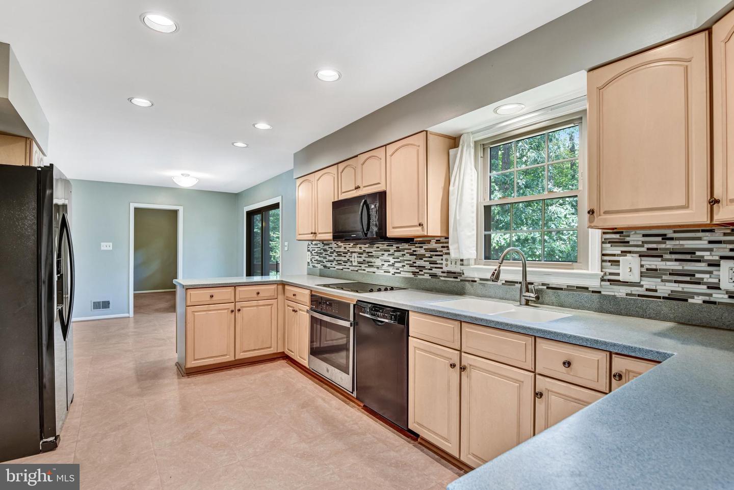 9710 DOULTON CT, FAIRFAX, Virginia 22032, 4 Bedrooms Bedrooms, ,2 BathroomsBathrooms,Residential,For sale,9710 DOULTON CT,VAFX2264572 MLS # VAFX2264572