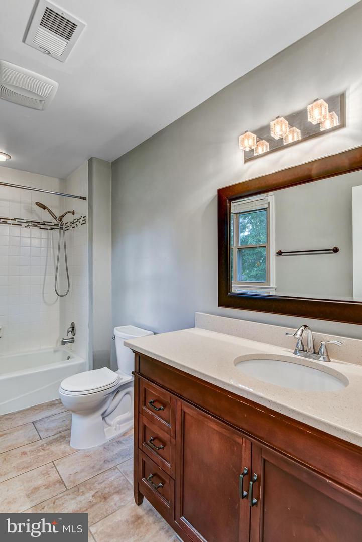9710 DOULTON CT, FAIRFAX, Virginia 22032, 4 Bedrooms Bedrooms, ,2 BathroomsBathrooms,Residential,For sale,9710 DOULTON CT,VAFX2264572 MLS # VAFX2264572