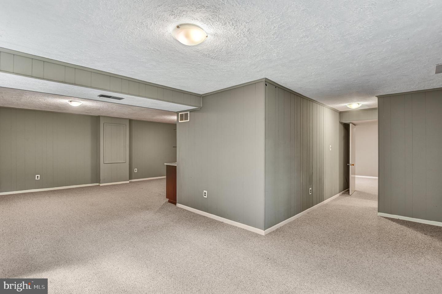 9710 DOULTON CT, FAIRFAX, Virginia 22032, 4 Bedrooms Bedrooms, ,2 BathroomsBathrooms,Residential,For sale,9710 DOULTON CT,VAFX2264572 MLS # VAFX2264572