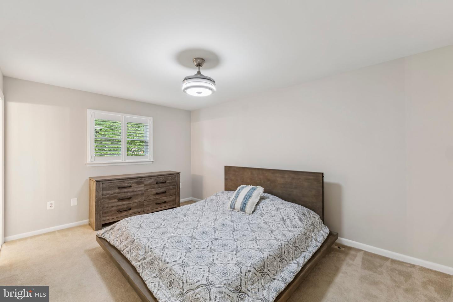 3077 SOUTHERN ELM CT, FAIRFAX, Virginia 22031, 3 Bedrooms Bedrooms, ,3 BathroomsBathrooms,Residential,For sale,3077 SOUTHERN ELM CT,VAFX2264596 MLS # VAFX2264596