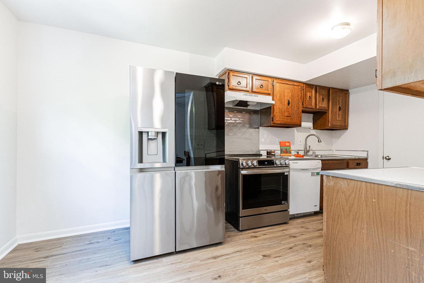 14603 EARLHAM CT, WOODBRIDGE, Virginia 22193, 3 Bedrooms Bedrooms, 11 Rooms Rooms,1 BathroomBathrooms,Residential,For sale,14603 EARLHAM CT,VAPW2103178 MLS # VAPW2103178