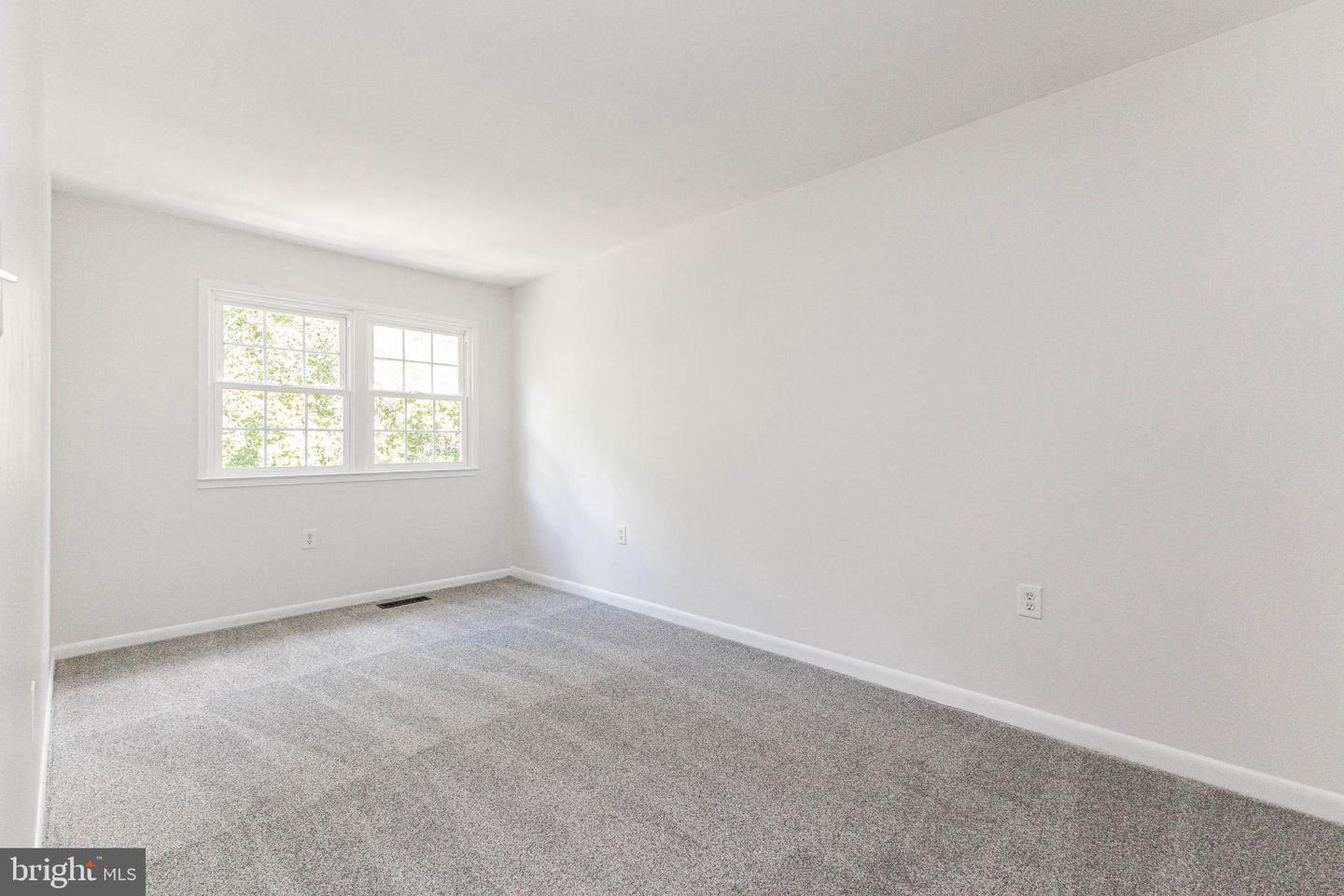 14603 EARLHAM CT, WOODBRIDGE, Virginia 22193, 3 Bedrooms Bedrooms, 11 Rooms Rooms,1 BathroomBathrooms,Residential,For sale,14603 EARLHAM CT,VAPW2103178 MLS # VAPW2103178