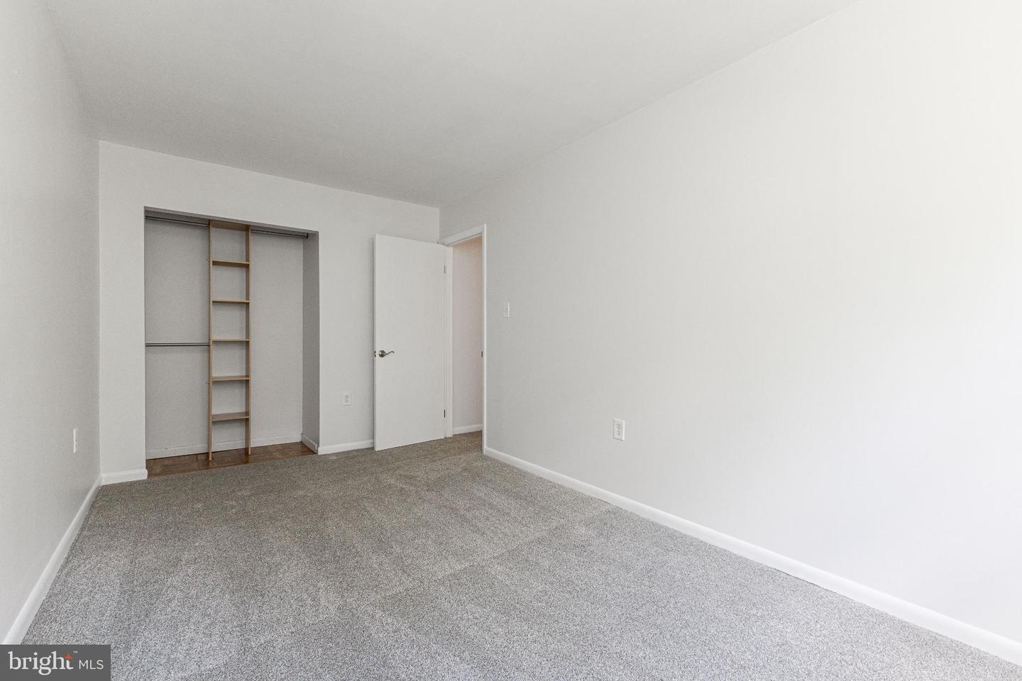 14603 EARLHAM CT, WOODBRIDGE, Virginia 22193, 3 Bedrooms Bedrooms, 11 Rooms Rooms,1 BathroomBathrooms,Residential,For sale,14603 EARLHAM CT,VAPW2103178 MLS # VAPW2103178