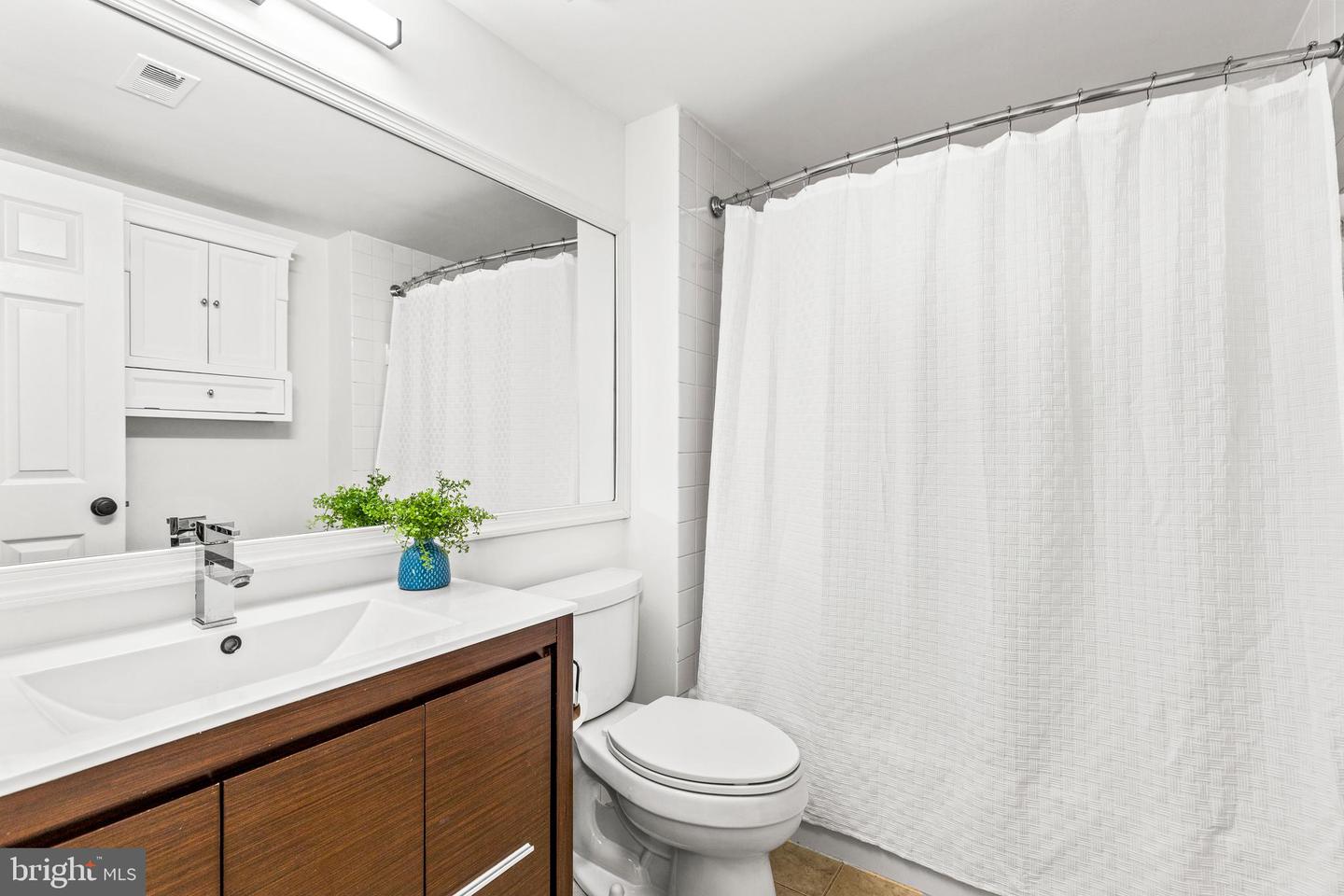 1730 16TH ST NW #14, WASHINGTON, District Of Columbia 20009, 2 Bedrooms Bedrooms, ,2 BathroomsBathrooms,Residential,For sale,1730 16TH ST NW #14,DCDC2199876 MLS # DCDC2199876