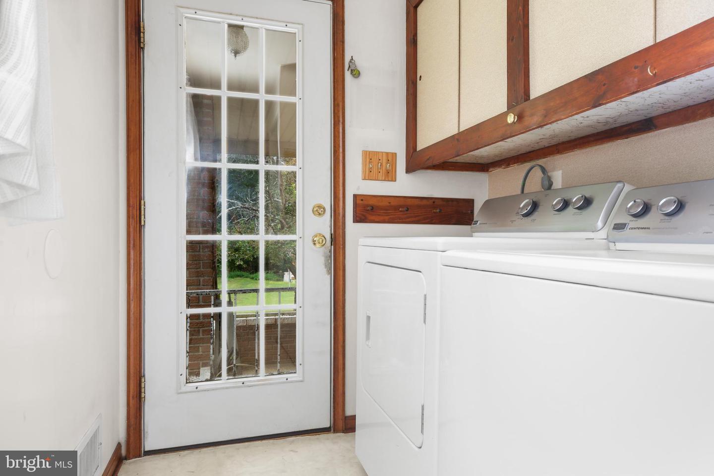 212 LANDO DR, SPOTSYLVANIA, Virginia 22551, 4 Bedrooms Bedrooms, ,2 BathroomsBathrooms,Residential,For sale,212 LANDO DR,VASP2034406 MLS # VASP2034406