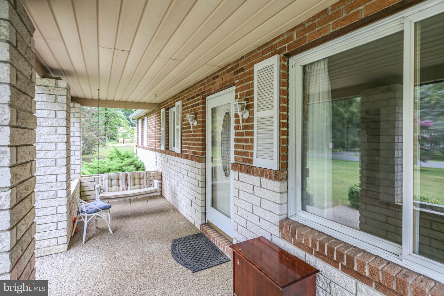 212 LANDO DR, SPOTSYLVANIA, Virginia 22551, 4 Bedrooms Bedrooms, ,2 BathroomsBathrooms,Residential,For sale,212 LANDO DR,VASP2034406 MLS # VASP2034406
