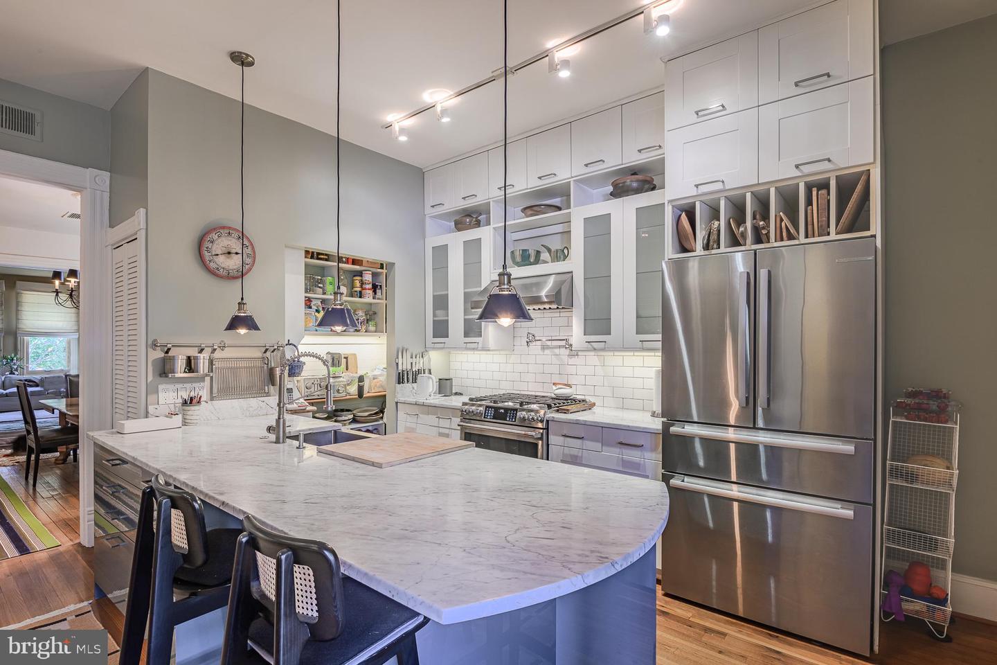 424 4TH ST NE, WASHINGTON, District Of Columbia 20002, 3 Bedrooms Bedrooms, ,3 BathroomsBathrooms,Residential,For sale,424 4TH ST NE,DCDC2209004 MLS # DCDC2209004
