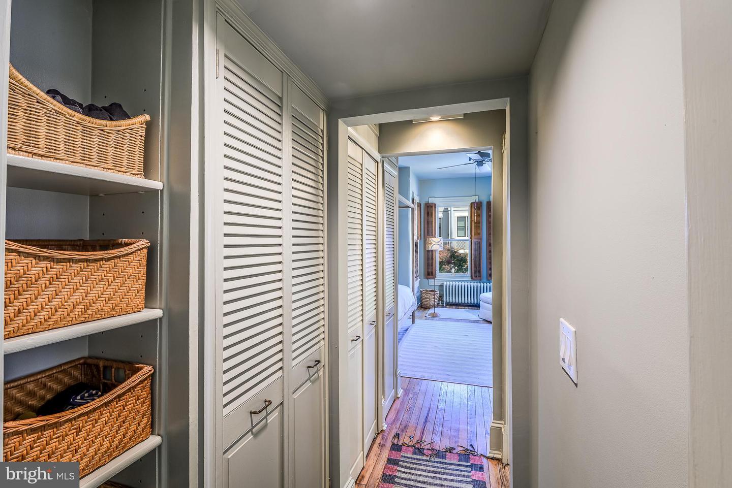424 4TH ST NE, WASHINGTON, District Of Columbia 20002, 3 Bedrooms Bedrooms, ,3 BathroomsBathrooms,Residential,For sale,424 4TH ST NE,DCDC2209004 MLS # DCDC2209004