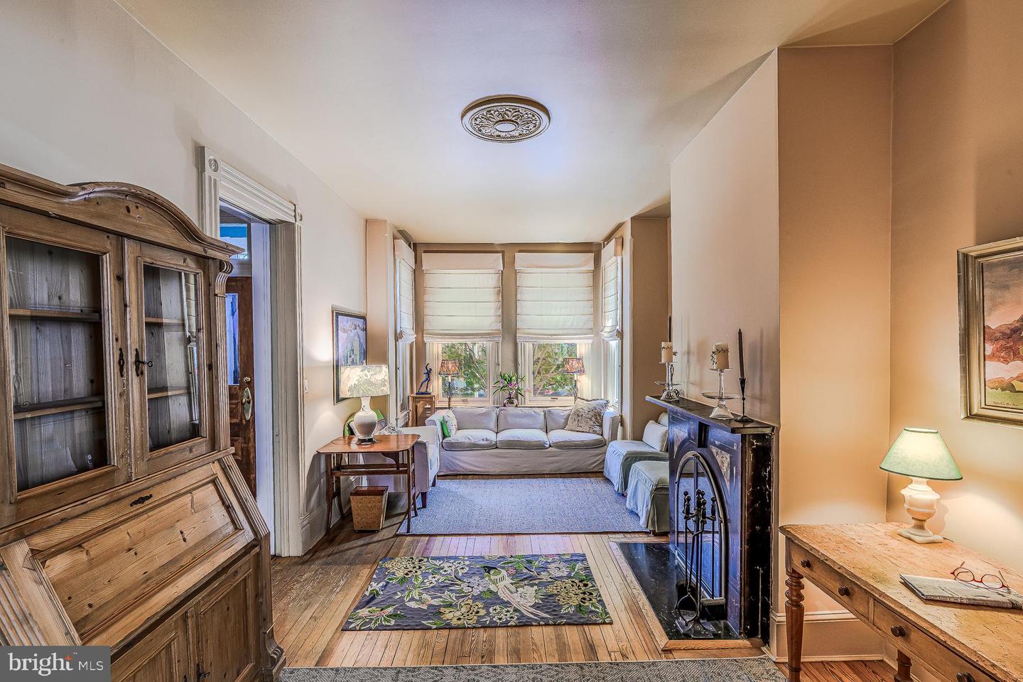 424 4TH ST NE, WASHINGTON, District Of Columbia 20002, 3 Bedrooms Bedrooms, ,3 BathroomsBathrooms,Residential,For sale,424 4TH ST NE,DCDC2209004 MLS # DCDC2209004