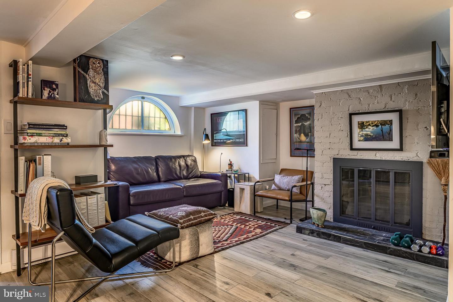 424 4TH ST NE, WASHINGTON, District Of Columbia 20002, 3 Bedrooms Bedrooms, ,3 BathroomsBathrooms,Residential,For sale,424 4TH ST NE,DCDC2209004 MLS # DCDC2209004