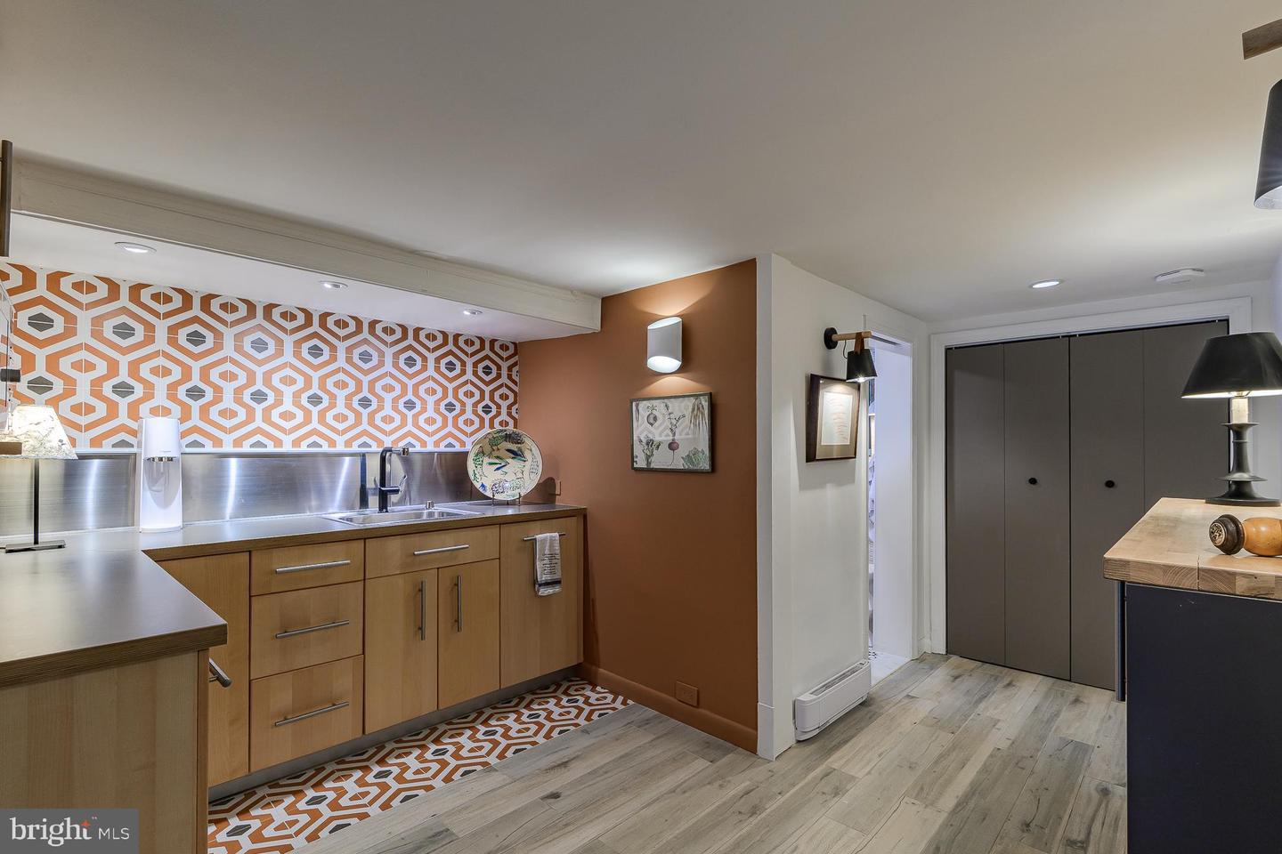 424 4TH ST NE, WASHINGTON, District Of Columbia 20002, 3 Bedrooms Bedrooms, ,3 BathroomsBathrooms,Residential,For sale,424 4TH ST NE,DCDC2209004 MLS # DCDC2209004