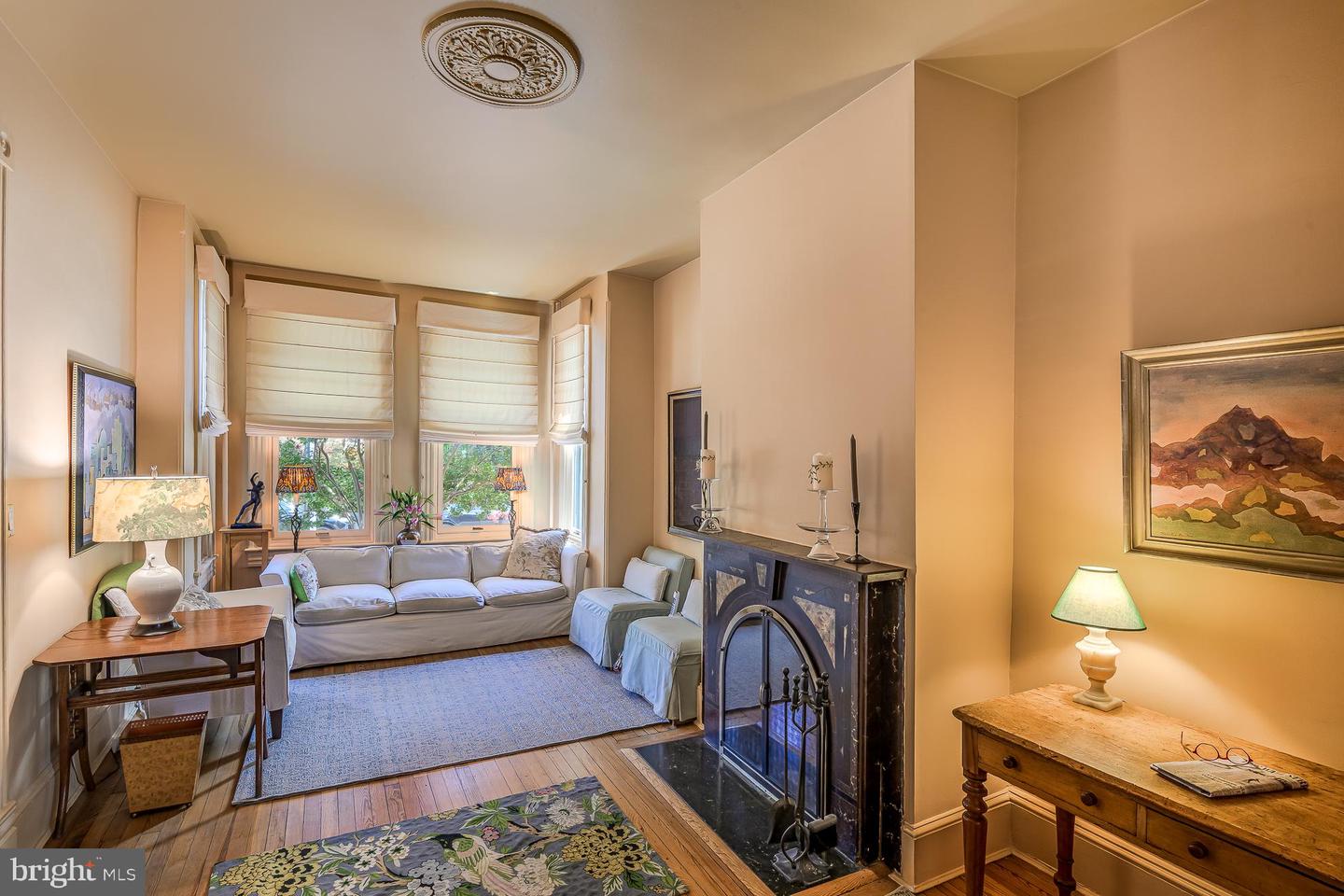 424 4TH ST NE, WASHINGTON, District Of Columbia 20002, 3 Bedrooms Bedrooms, ,3 BathroomsBathrooms,Residential,For sale,424 4TH ST NE,DCDC2209004 MLS # DCDC2209004