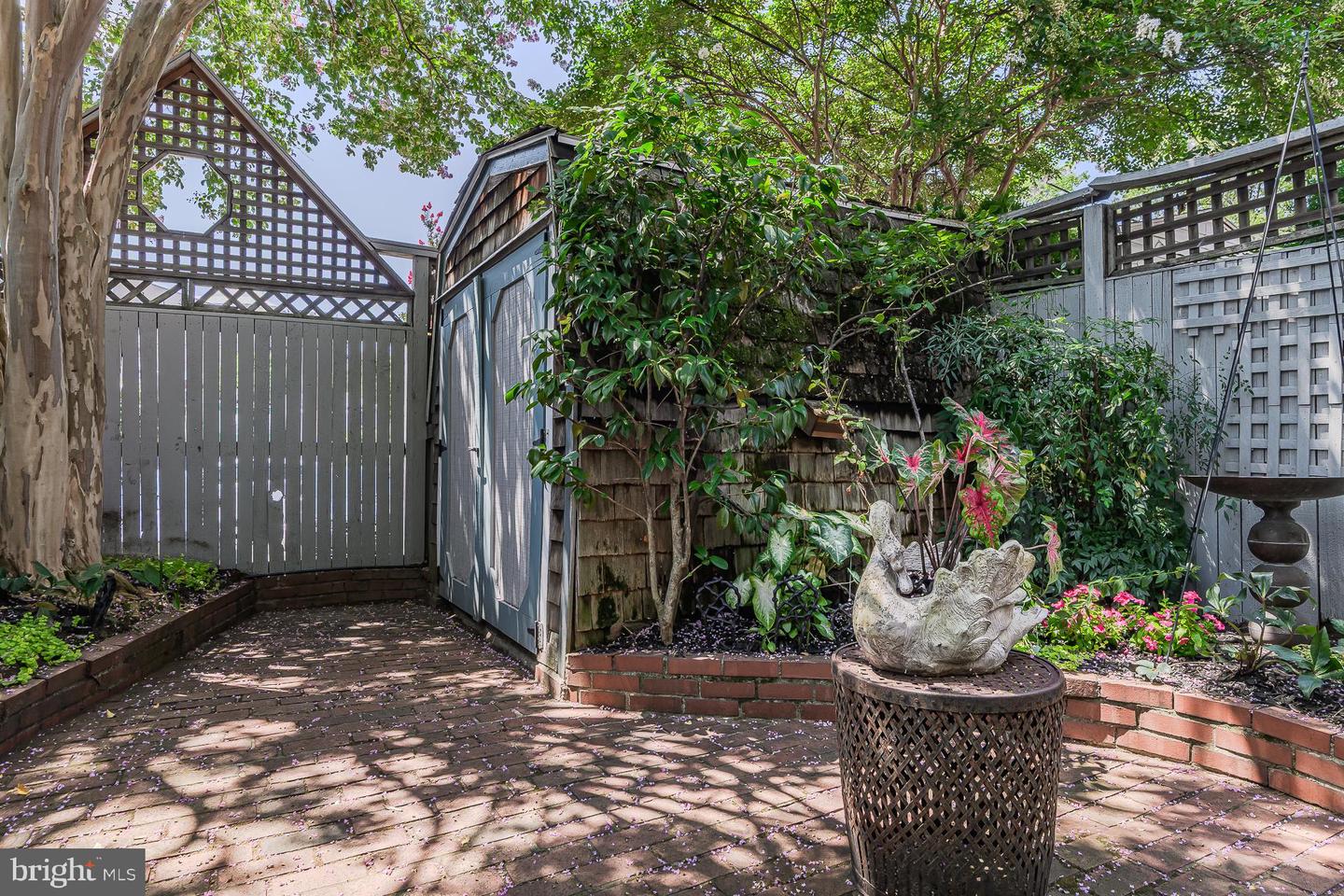 424 4TH ST NE, WASHINGTON, District Of Columbia 20002, 3 Bedrooms Bedrooms, ,3 BathroomsBathrooms,Residential,For sale,424 4TH ST NE,DCDC2209004 MLS # DCDC2209004