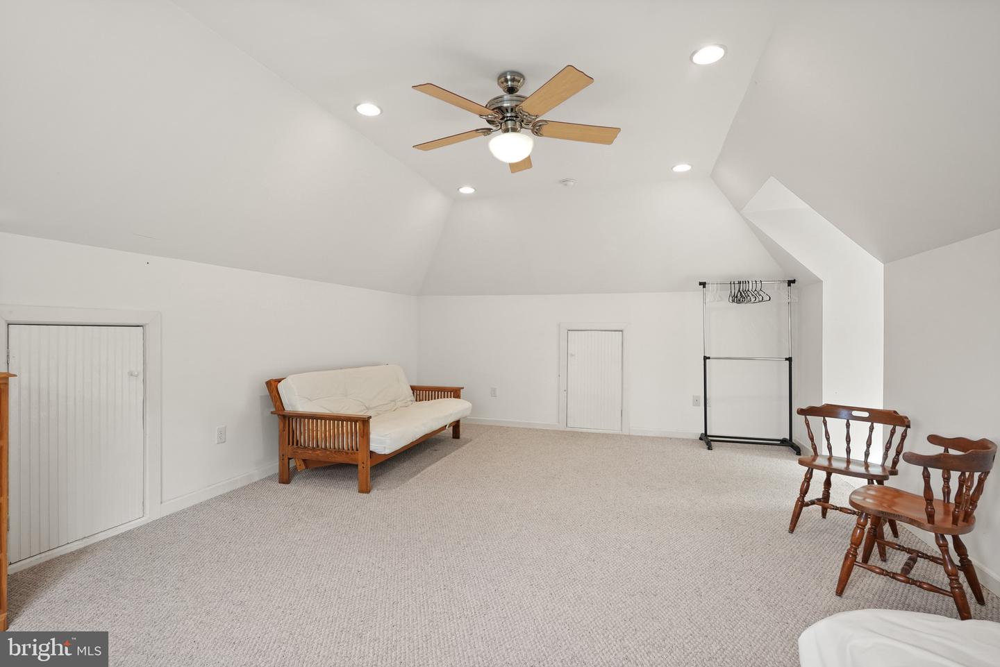 393 HIGH KNOB RD, FRONT ROYAL, Virginia 22630, 2 Bedrooms Bedrooms, ,3 BathroomsBathrooms,Residential,For sale,393 HIGH KNOB RD,VAWR2011652 MLS # VAWR2011652