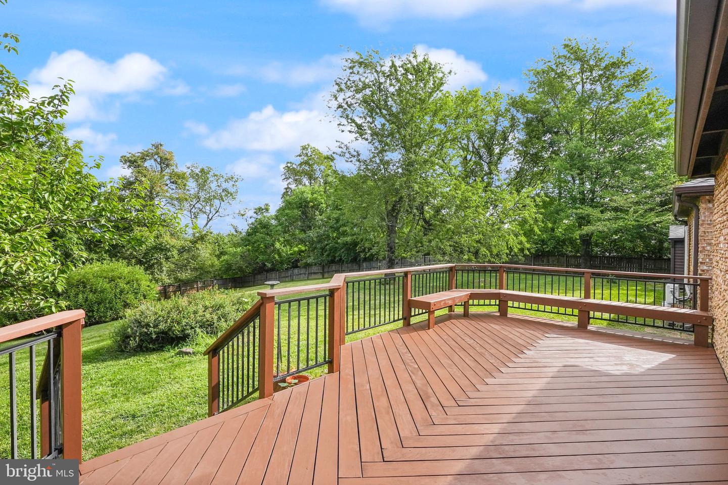 393 HIGH KNOB RD, FRONT ROYAL, Virginia 22630, 2 Bedrooms Bedrooms, ,3 BathroomsBathrooms,Residential,For sale,393 HIGH KNOB RD,VAWR2011652 MLS # VAWR2011652