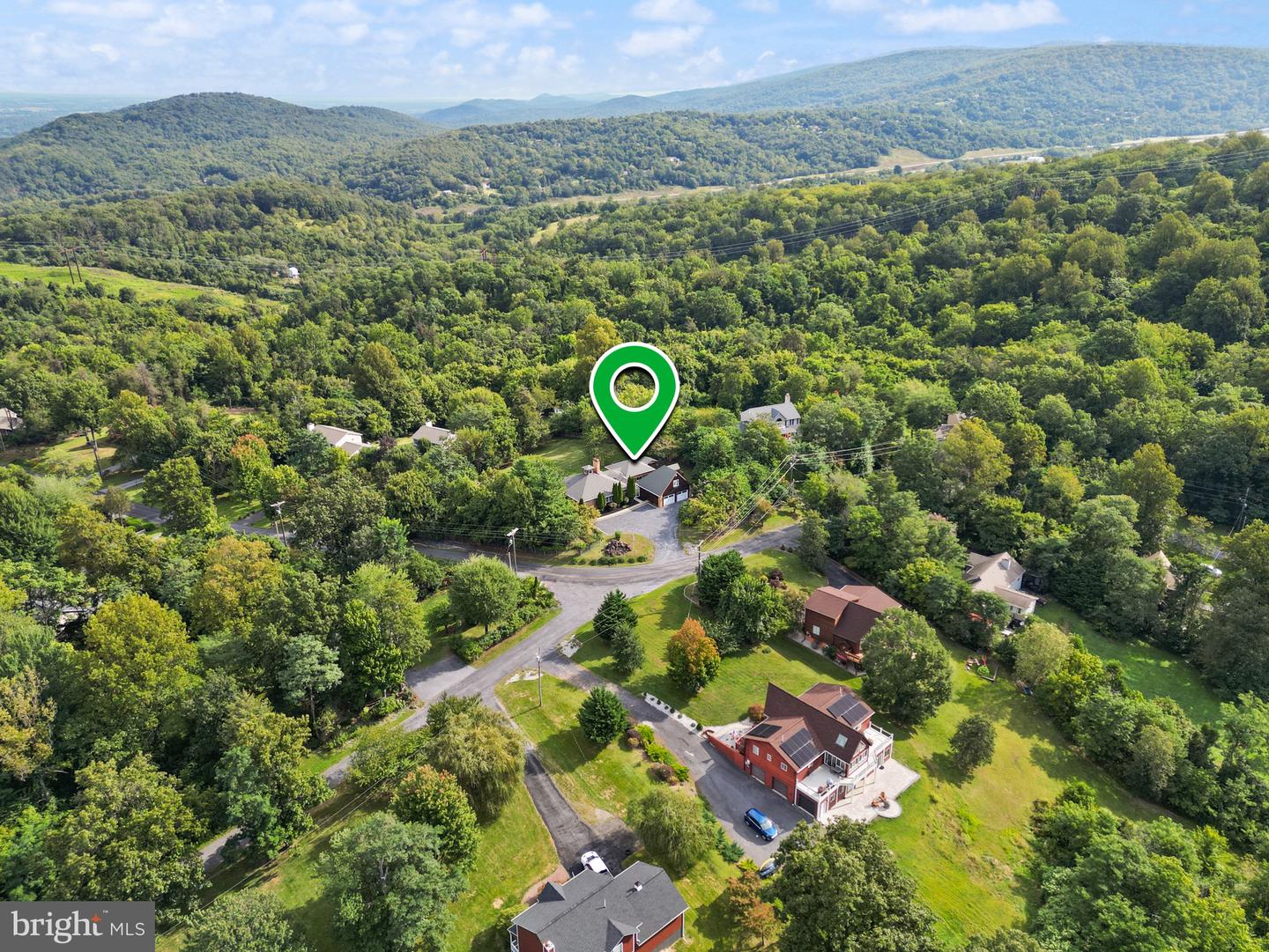 393 HIGH KNOB RD, FRONT ROYAL, Virginia 22630, 2 Bedrooms Bedrooms, ,3 BathroomsBathrooms,Residential,For sale,393 HIGH KNOB RD,VAWR2011652 MLS # VAWR2011652