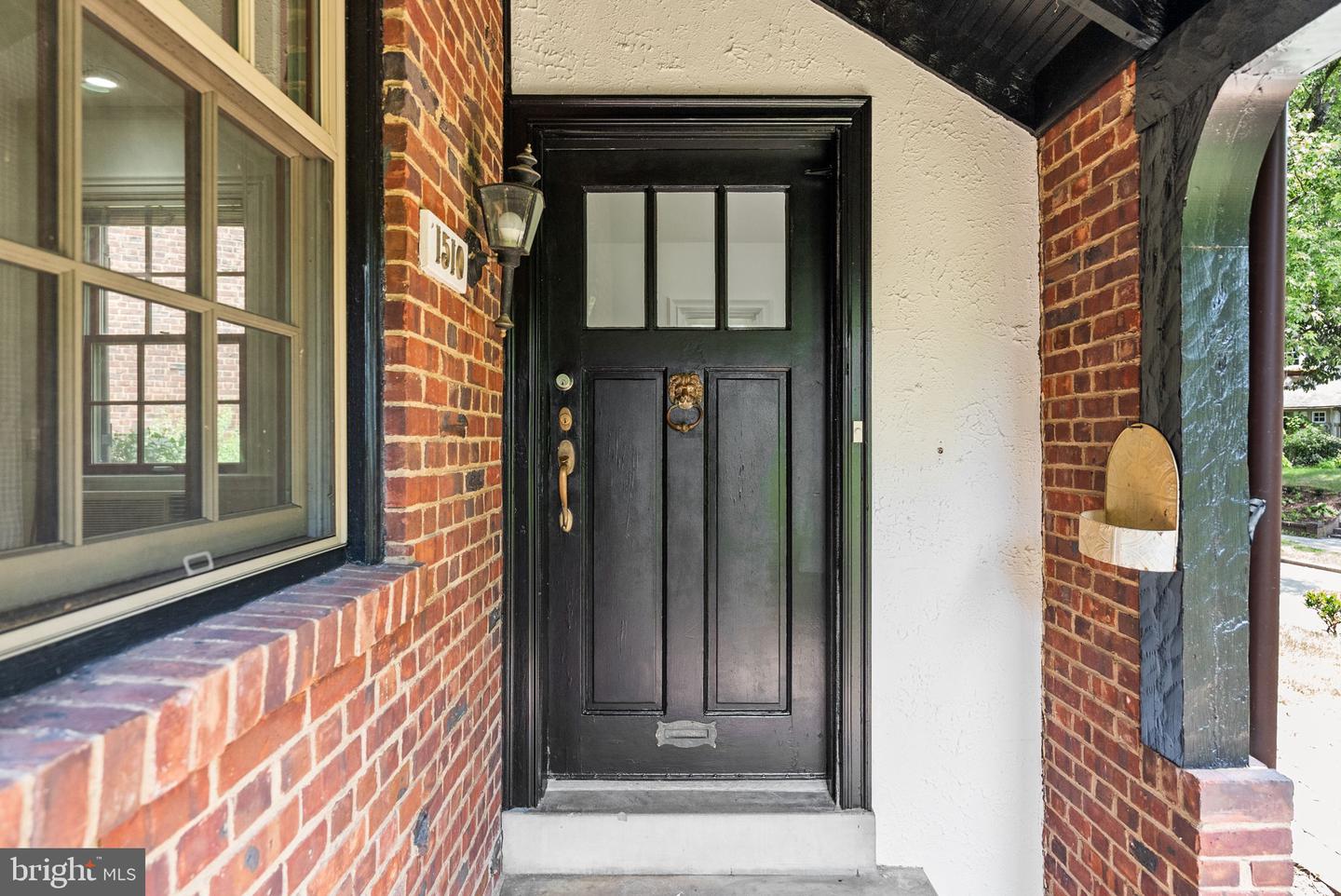 1510 44TH ST NW, WASHINGTON, District Of Columbia 20007, 5 Bedrooms Bedrooms, ,3 BathroomsBathrooms,Residential,For sale,1510 44TH ST NW,DCDC2209726 MLS # DCDC2209726