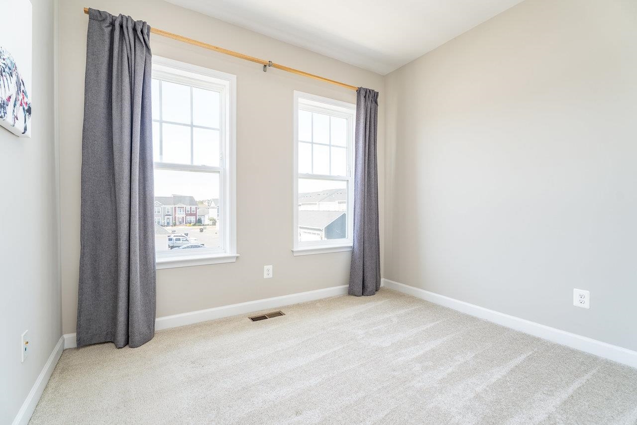3353 BATTERY PARK PL, ROCKINGHAM, Virginia 22801, 3 Bedrooms Bedrooms, ,2 BathroomsBathrooms,Residential,3353 BATTERY PARK PL,668679 MLS # 668679