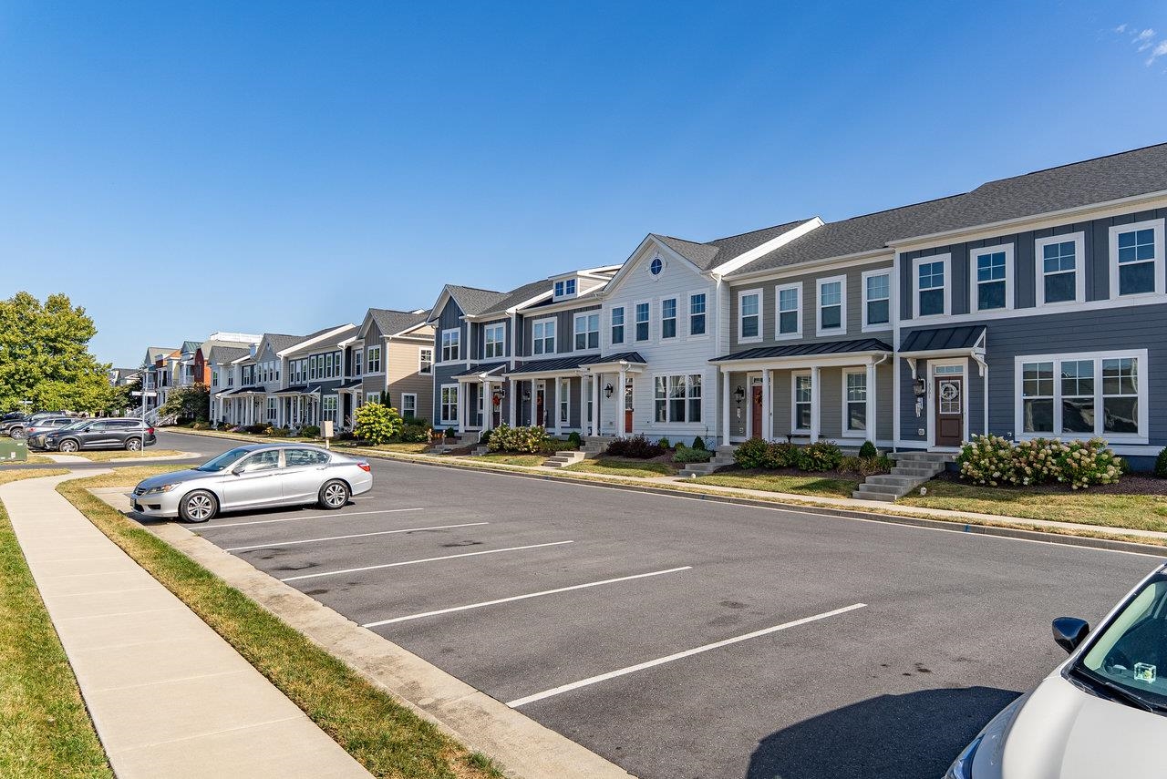 3353 BATTERY PARK PL, ROCKINGHAM, Virginia 22801, 3 Bedrooms Bedrooms, ,2 BathroomsBathrooms,Residential,3353 BATTERY PARK PL,668679 MLS # 668679