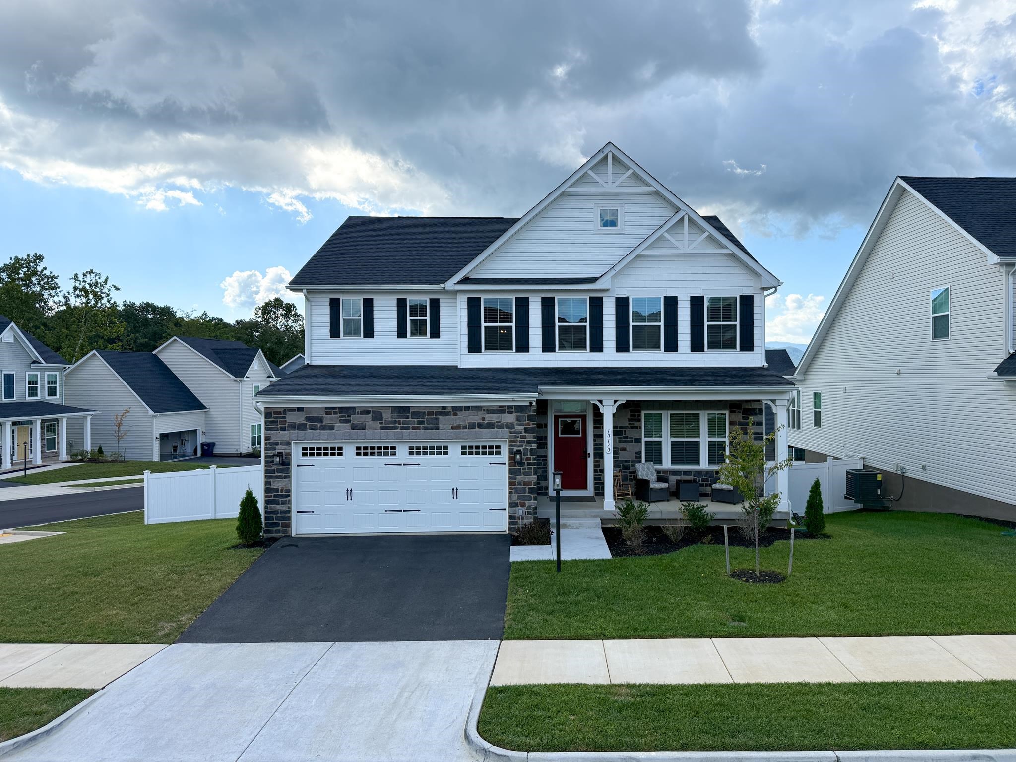10170 BIG OAK DR, MCGAHEYSVILLE, Virginia 22840, 5 Bedrooms Bedrooms, ,4 BathroomsBathrooms,Residential,10170 BIG OAK DR,668697 MLS # 668697