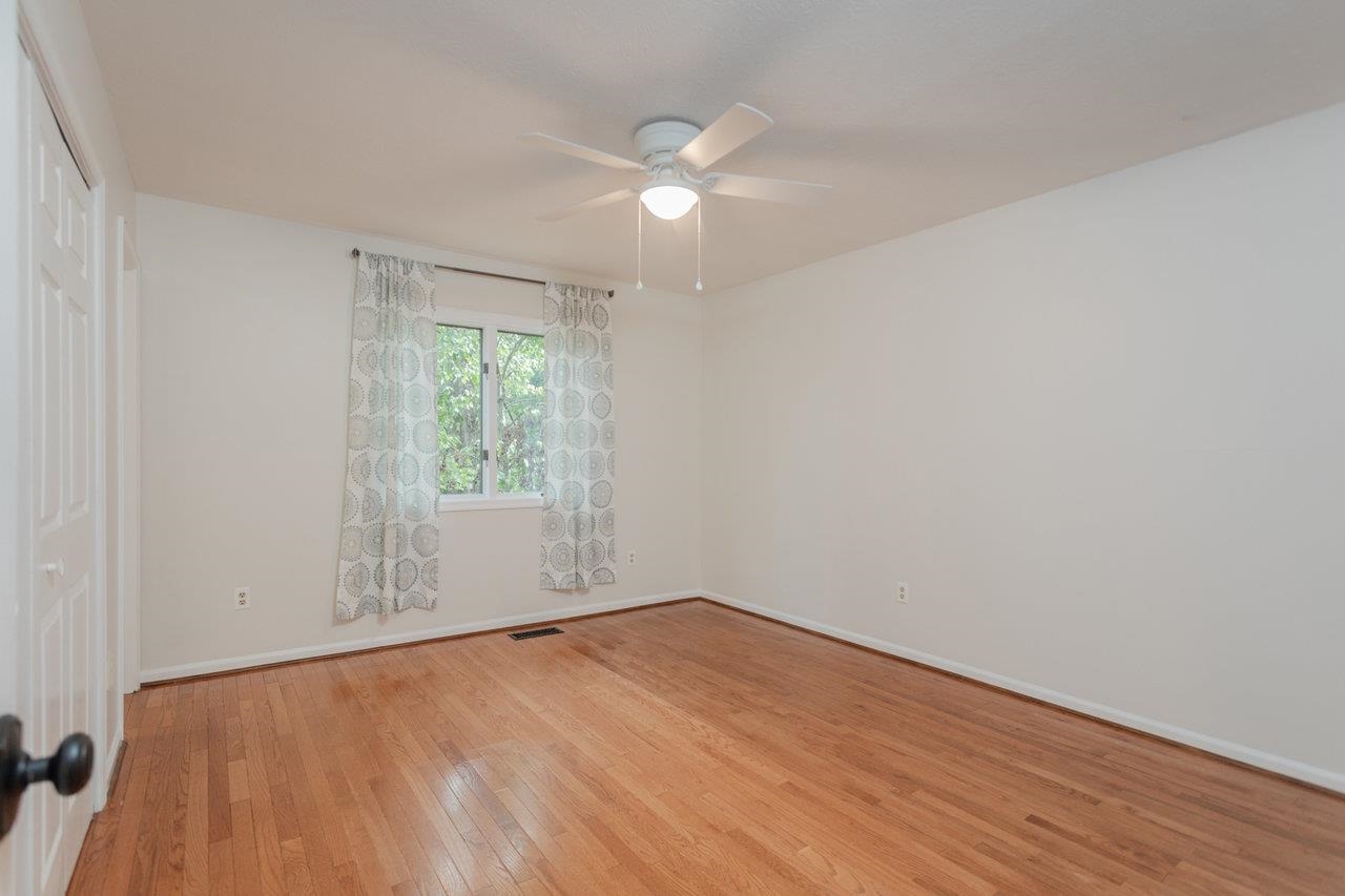 452 PASSAGE LN, MCGAHEYSVILLE, Virginia 22840, 3 Bedrooms Bedrooms, ,2 BathroomsBathrooms,Residential,452 PASSAGE LN,668702 MLS # 668702