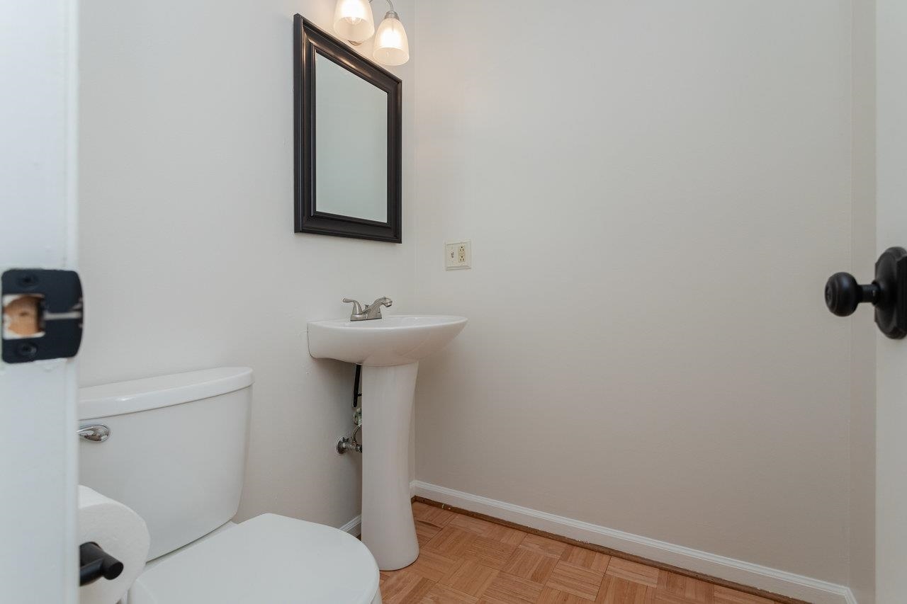 452 PASSAGE LN, MCGAHEYSVILLE, Virginia 22840, 3 Bedrooms Bedrooms, ,2 BathroomsBathrooms,Residential,452 PASSAGE LN,668702 MLS # 668702