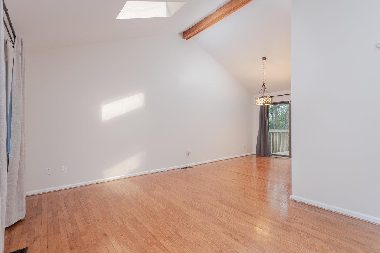 452 PASSAGE LN, MCGAHEYSVILLE, Virginia 22840, 3 Bedrooms Bedrooms, ,2 BathroomsBathrooms,Residential,452 PASSAGE LN,668702 MLS # 668702