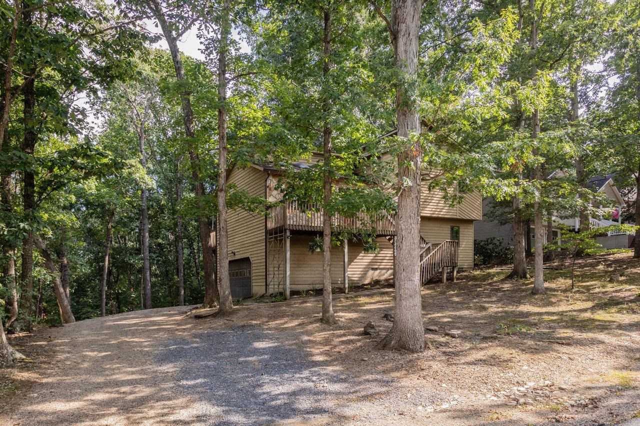 452 PASSAGE LN, MCGAHEYSVILLE, Virginia 22840, 3 Bedrooms Bedrooms, ,2 BathroomsBathrooms,Residential,452 PASSAGE LN,668702 MLS # 668702