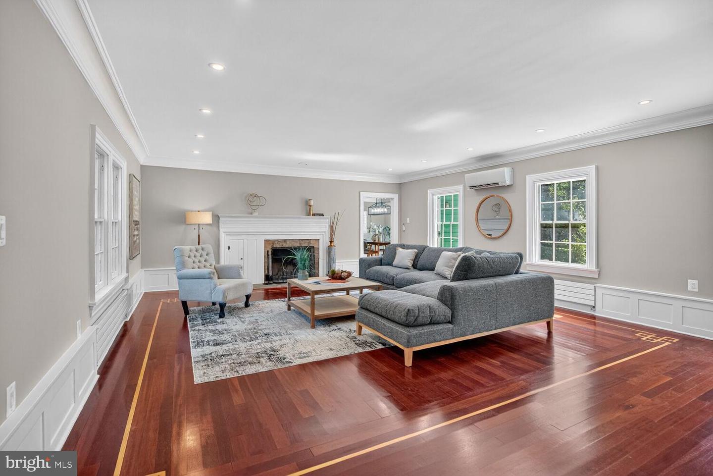 100 E COLONIAL HWY, HAMILTON, Virginia 20158, 6 Bedrooms Bedrooms, ,3 BathroomsBathrooms,Residential,For sale,100 E COLONIAL HWY,VALO2103824 MLS # VALO2103824