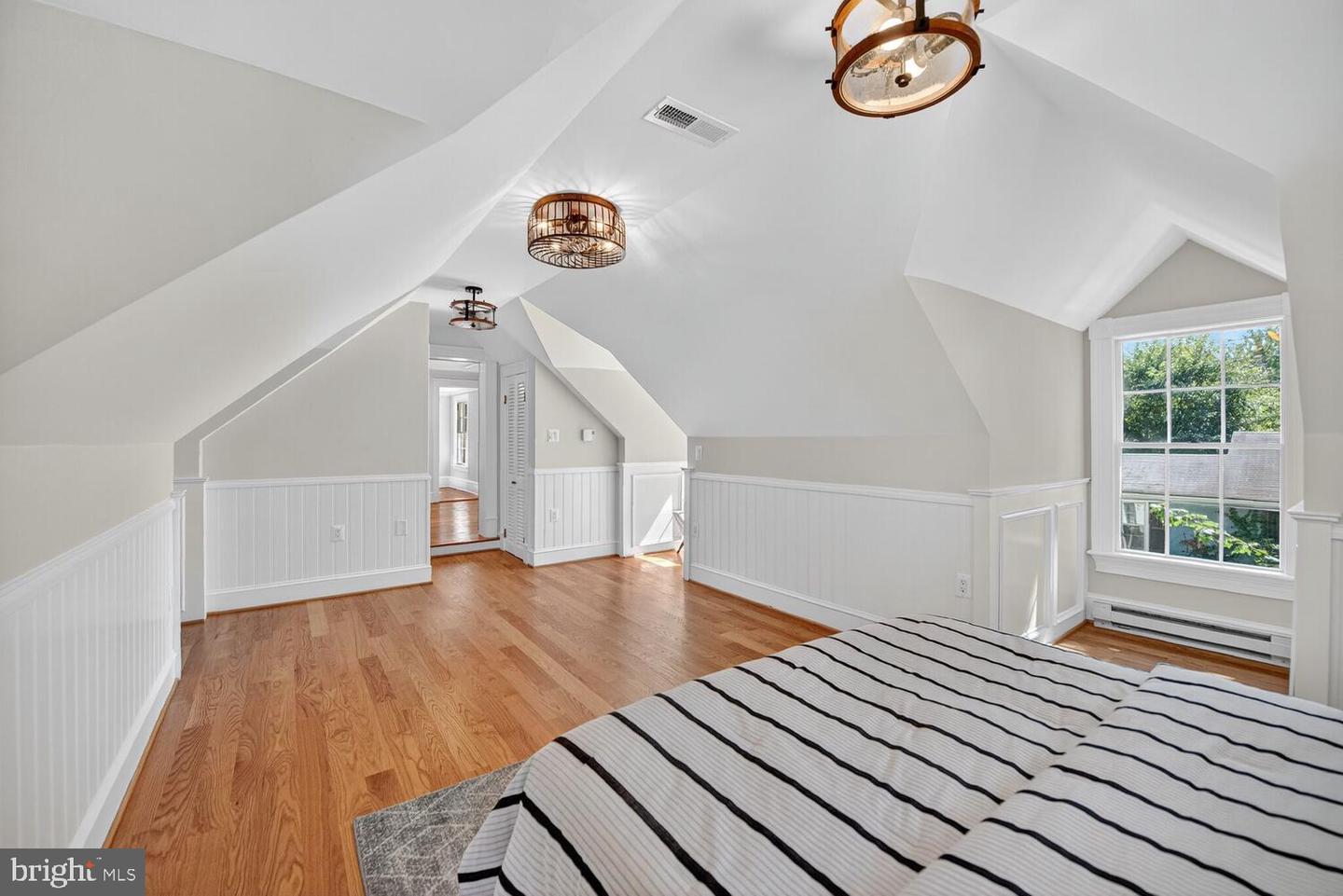 100 E COLONIAL HWY, HAMILTON, Virginia 20158, 6 Bedrooms Bedrooms, ,3 BathroomsBathrooms,Residential,For sale,100 E COLONIAL HWY,VALO2103824 MLS # VALO2103824