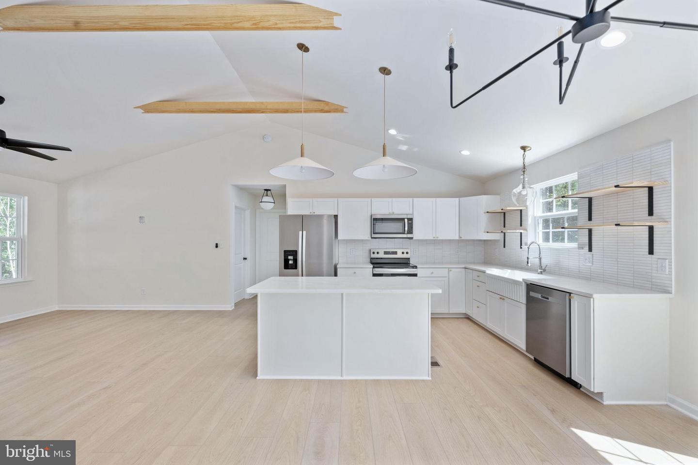 1829 BUTLER RD, BEAVERDAM, Virginia 23015, 5 Bedrooms Bedrooms, ,3 BathroomsBathrooms,Residential,For sale,1829 BUTLER RD,VASP2035230 MLS # VASP2035230